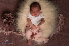 20210703_Babyshooting_DSC2347_Neugeborenenshooting